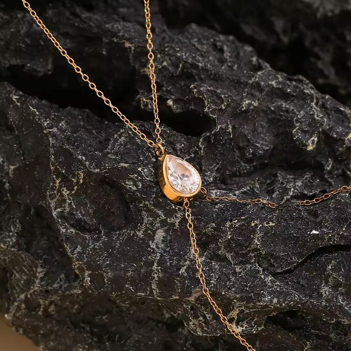 Avery Pear Cut Zircon Hand Chain Bracelet -18K